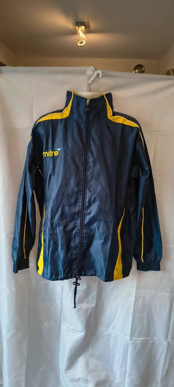Mitre Sportieve Regenjas/Windjack XL โ Navy/Geel โ Lichtgewicht & Comfort |#297
